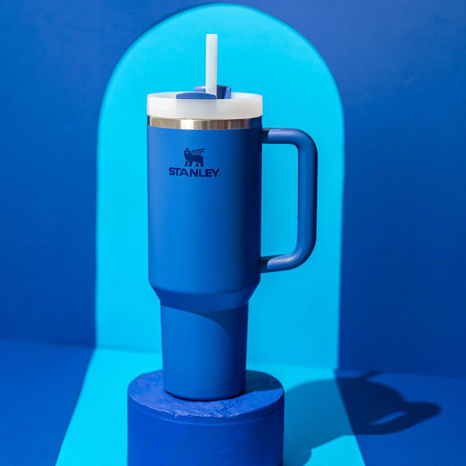 Stanley 1.18L The Quencher H2O Flowstate Pipetli Termos Bardak