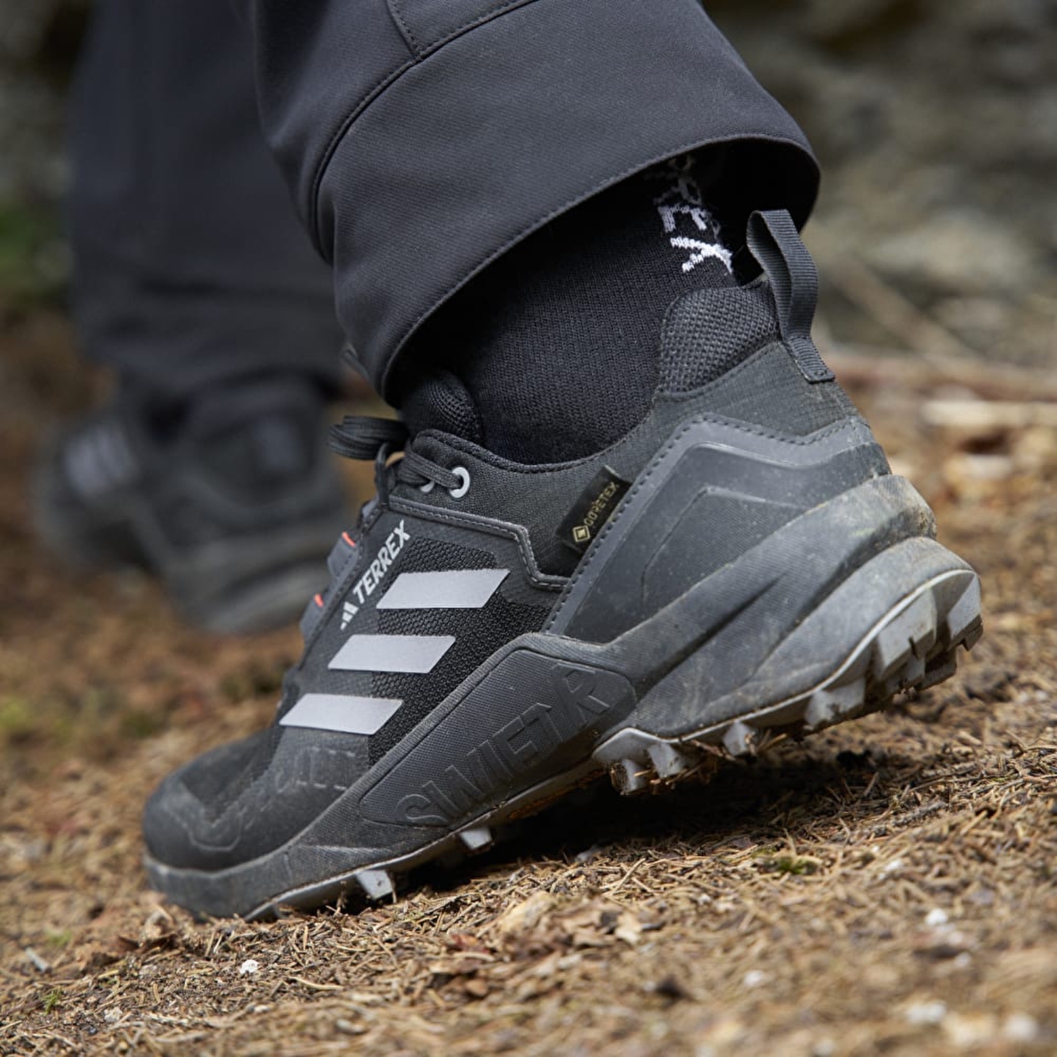 Adidas Terrex Swift R3 GTX Erkek Outdoor Ayakkabı