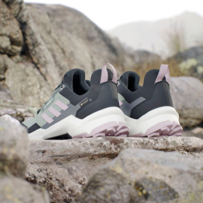Adidas Terrex AX4 GTX Kadın Outdoor Ayakkabı