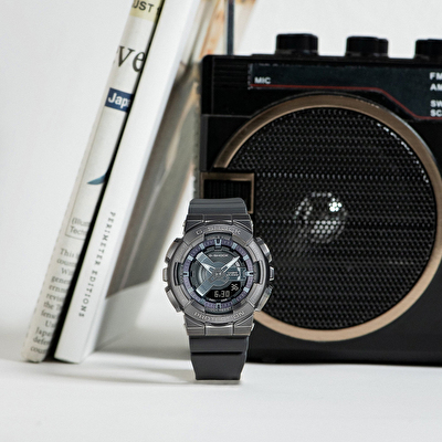Casio GM-S110B-8ADR Kadın Kol Saati